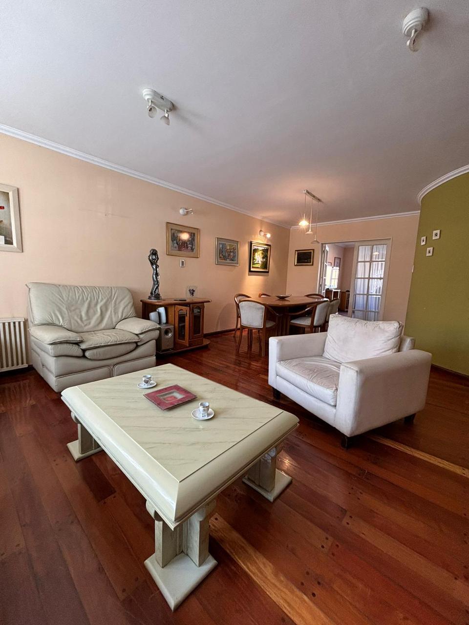 Living con vista al comedor formal